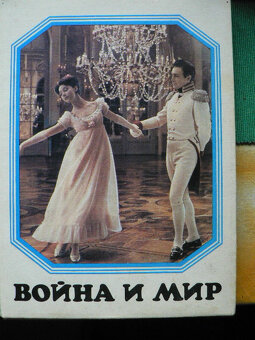 Hodiny, budíky, louskáček, zápalky, hračky aj. - 8