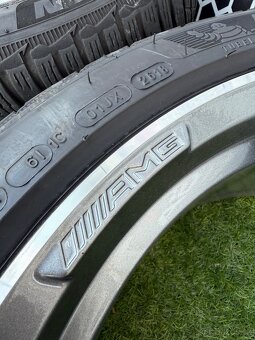 Mercedes E-CLASS W213 - ORIGINÁLNÍ AMG ZIMNÍ SADA - 8