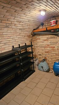 Rodinný dům s penzionem - 8