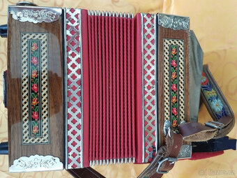 Krásná štýrská harmonika E-A-D-G akordeon s fakturou 94' a - 8