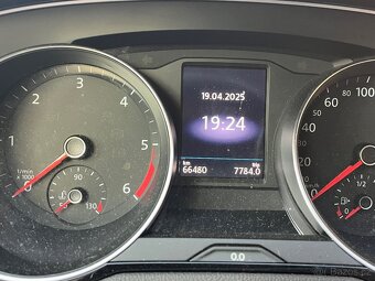 VW Passat B8 2.0 TDI DSG MY22 CAM LED - 8