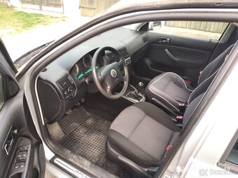 Volkswagen Golf 4 1.6 74kW - 8