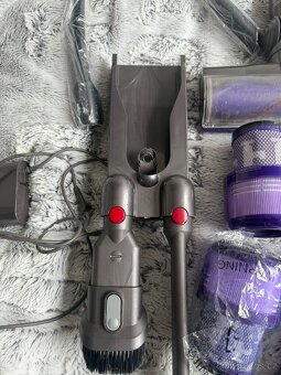 Vysavač dyson11 - 8