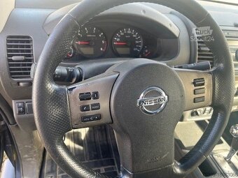 Nissan Navara Pick Up - 8