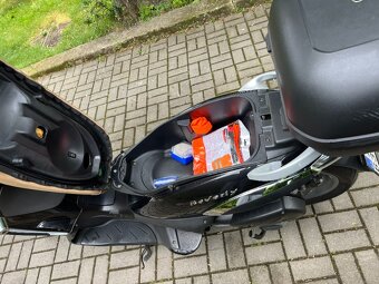 Piaggio Beverly 125 (r.v. 2010), 28 tis. km, po servisu. - 8