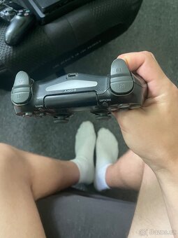 Playstation 4 Slim - 8