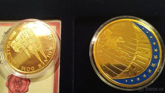 menší sbírka mincí - 8