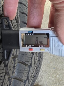 235/50/19 zimní pneu Goodyear UltraGrip SUV - 8