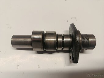 Prodám hlavu na Suzuki DR 650 - 8