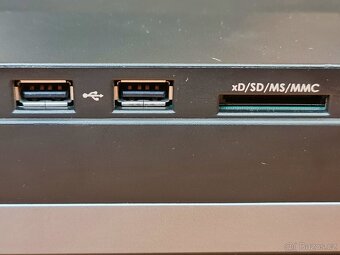 Dell UltraSharp U2711b, 2560x1440, pivot, USB, repro - 8