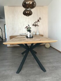 Jídelní stůl - 8