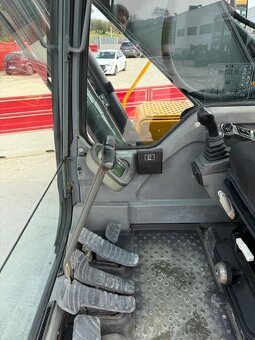 Pásový bagr VOLVO EC 210RNLC - 8