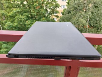 Lenovo IdeaPad --8 gb RAM--2 GB GRAFIKA - 8