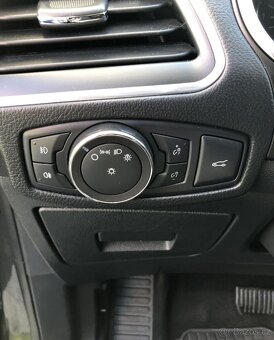 Ford Galaxy 2.0 TDCi Duratorq 150/Titanium - 8
