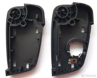 Klíč Citroen Peugeot 2 / 3 tlačítka.  Starší provedení s log - 8