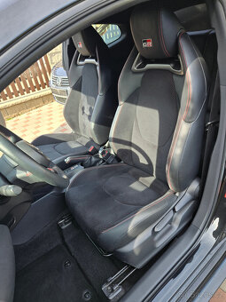 Toyota Yaris 1.6 Turbo GR Circuit Pack 4x4 261koní - 8