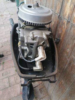 Lodní závěsný motor p - 8
