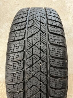 VW Golf IIV R18 Zánovní zimní sada - 8