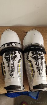 Hokejová vystroj - 8