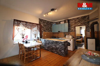 Prodej rodinného domu, 200 m², Libořice - 8