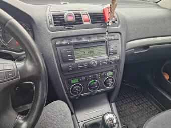 Prodám Škoda octavia 2 kombi 103kw - 8
