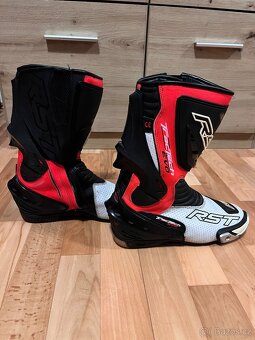 Bunda a boty RST - 8