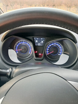 HYUNDAI IX20 1.4 66kw - 8