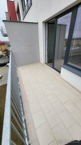 3+kk, 77m2 + balkon 8m2 + garážové stání - 8