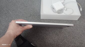 MacBook PRO 13" 8GB RAM 256 SSD LATE 2018 - 8