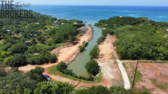 Paya Bay Beach Lot 10B Diamond rock, Roatan - 8