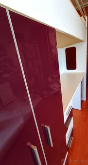 Patrová postel s úložným prostorem, skříní, psacím stolem a - 8