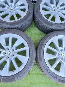 Škoda Superb 3 - 235/45 R18 LETNÍ ORIGINÁLNÍ SADA - 8