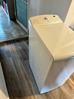 Pračka Whirlpool AWE50610 - 8