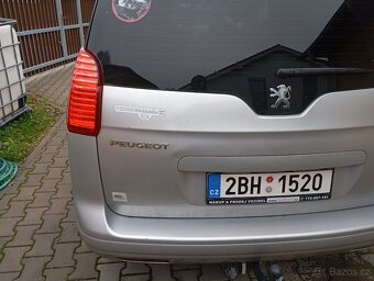 Peugeot 5008 - 8