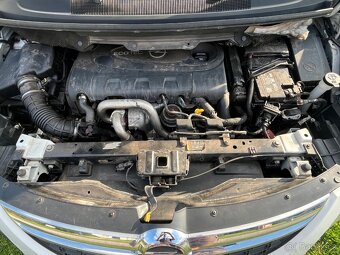 Opel Zafira Tourer - 8