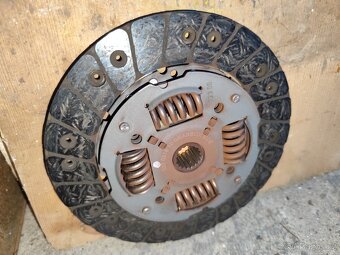 Peugeot Partner díly motoru - 8