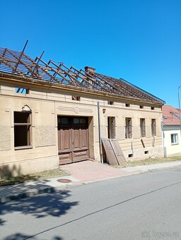 Zajišťujeme zdarma demolice starých střech a objektů - 8