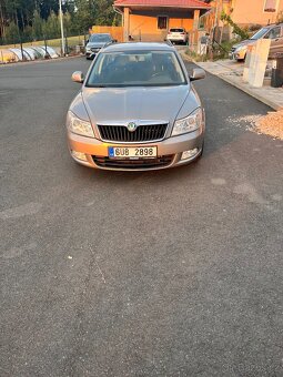 Škoda OCTAVIA COMBI 1.6 TDI - spěchá - 8