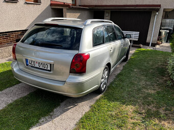 Toyota Avensis 2.0 D-4D - 8
