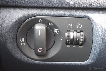 Audi A3 1.6i 75KW TIPTRONIC KLIMA ČR (2004) - 8