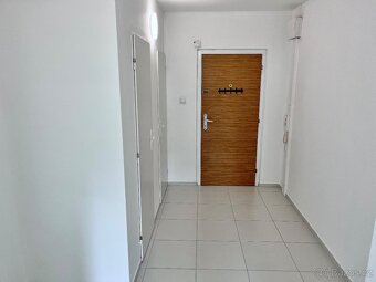 Byt 2+kk, 42,5 m2, Jince - klidná čtvrť Zborovská - 8