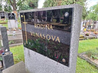 Volné urnové místo na Vršovickém hřbitově - 8