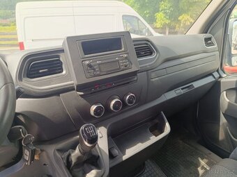 Renault Master 107 kW - 8