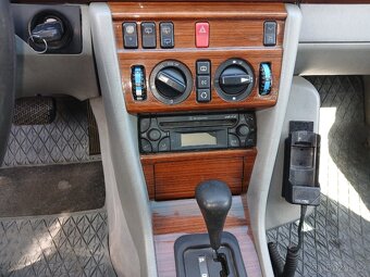 Mercedes w124 combi - 2.0 benzin-r.v.1995 - 8