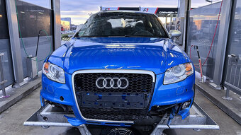 Vůz na náhradní díly Audi RS4 B7 8E sedan 2007 BNS JMH LZ5F - 8