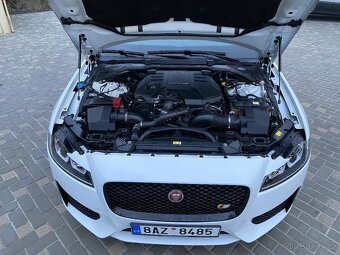 Jaguar XFS 30d sportbrake - 8