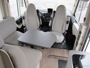 Prodám integrovaný obytný automobil Hymer EX 580,r.v.2021 - 8