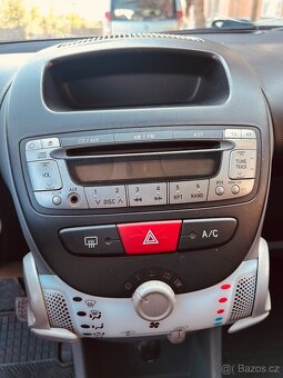Toyota Aygo FaceLift 2010 - 8