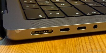 Apple MacBook Pro 14" M1 PRO CZ 2021 16G 512G šedý 86% DPH - 8