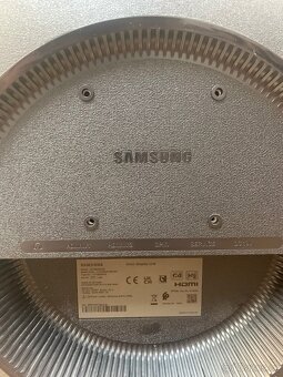 27” Herní monitor Samsung (zakřivený) CRG50 - 8
